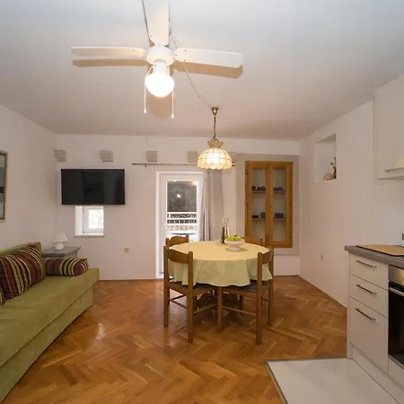 Apartment Sunny Town *