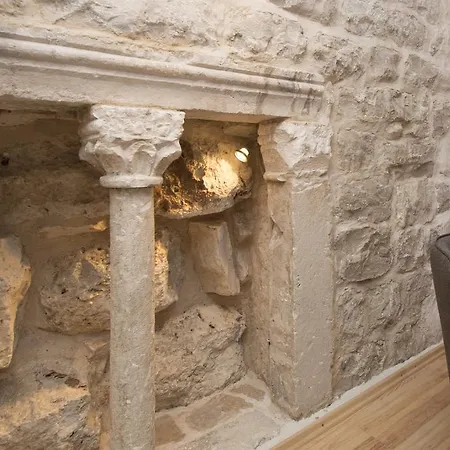 Sunny Town コルチュラ