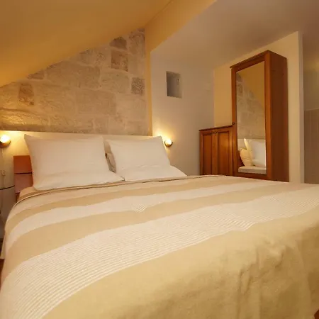 Sunny Town アパート