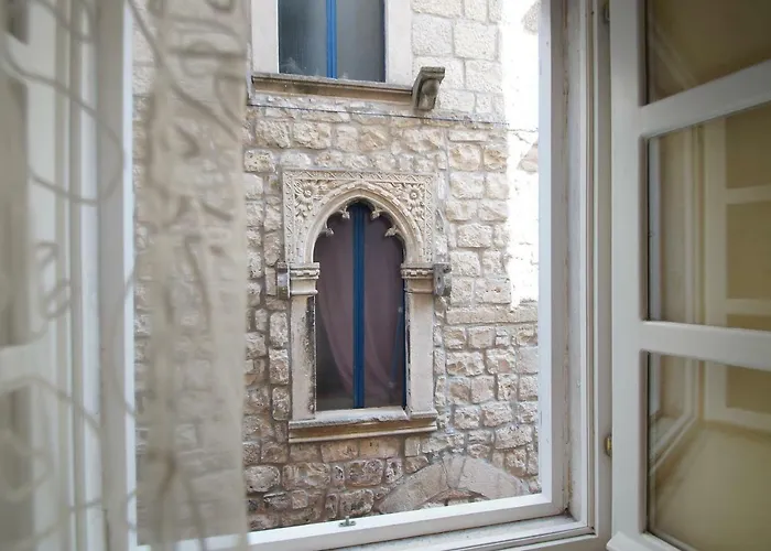 Sunny Town Apartament *