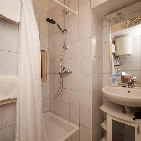 阳光城公寓 * 科尔丘拉