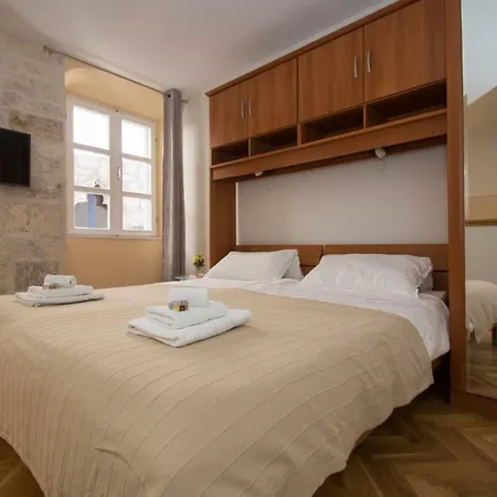 阳光城公寓 * 科尔丘拉